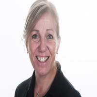 Louise Hayes