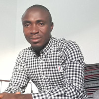 Desmond Peter