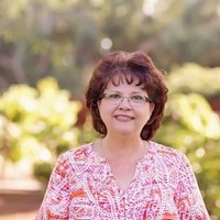 Sharon Tischer