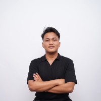 Suhartono .