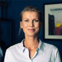 Dr Moa Lundstrom