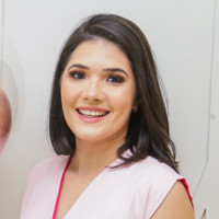 Larissa Carlos