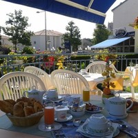 Hotel LOGIS  BROU CITOTEL