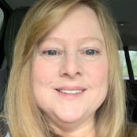 Saundra Flora