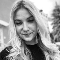 Nela Helena Líhmová