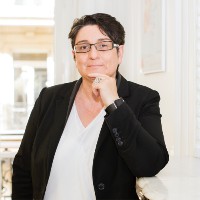 Isabelle LAGRANGE