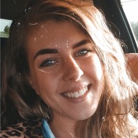 Laura R