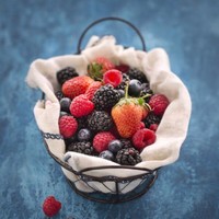 温基越