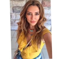 Jacqueline Menezes