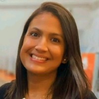 Elisa Oliveira