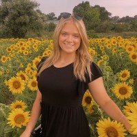 Hannah Knoops