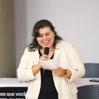 Elisangela Meneghini