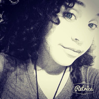 Esthefany Telles