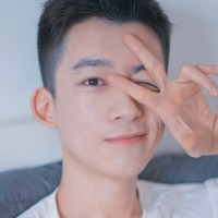 张育广