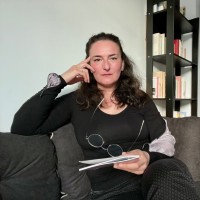 Valérie ESCOBAR-OLMINI