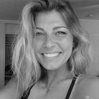 Zoe Larson