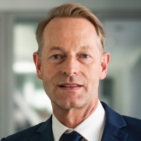 Dr. Norbert Taubken