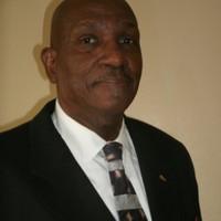 Lem Hollins