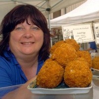 Amanda Woof aka Aunty Mo's