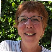 Bernadette Schonis