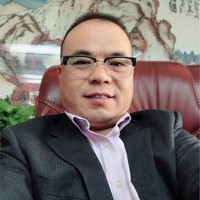 李玉斌
