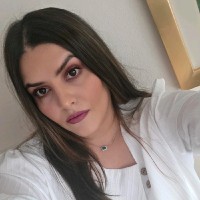 Andrea Salinas