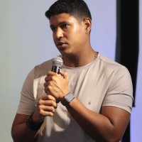 Elton Ponce