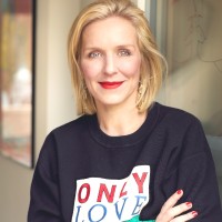 Loni Baur