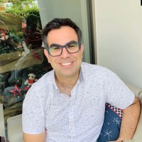 JULIO ARMANDO ESTREMADOYRO AGUIRRE