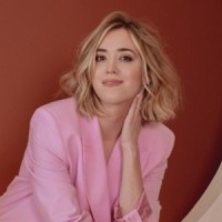 Andrea Bowen