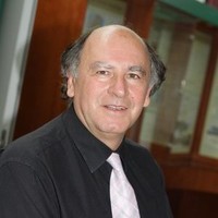 Előd Dinnyés