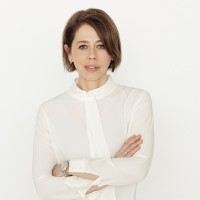 Dr. Lisa Armstrong Obe