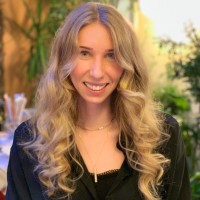 Courtney Elizabeth Sennebogen