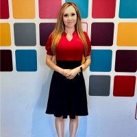 Nicole R.