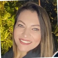 Ivandia Sales