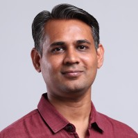 Sumit J Darak