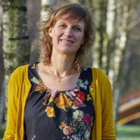 Stephanie Van Schaik