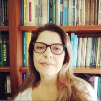 Adriana de Carvalho Vieira