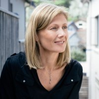 Jacqui Holth