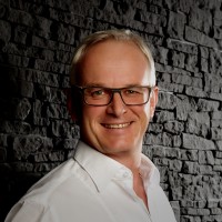 Michael Schneider