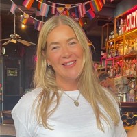 Vicky Dell