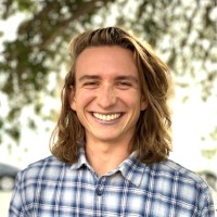 Travis Smelley