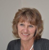 Sue M Dale