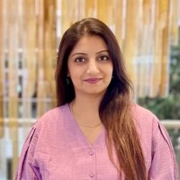 Simran Kapoor