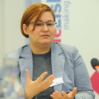 Karina Nimară