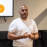 Carlos Lobo