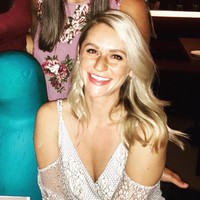 Chloe Buss