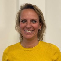 Esther Van Roosendaal