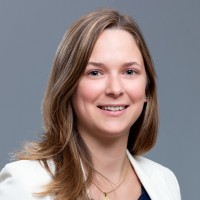 Szilvia Holocsi