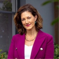 Lucy BingleLucy Bingle is an Influencer